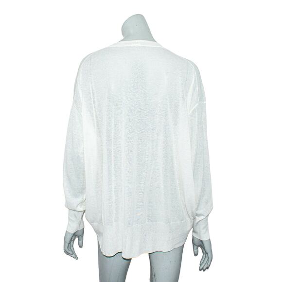 C.T. Plage Women's Vneck Lightweight Pullover Sweater top White sz 40 - Picture 3 of 10